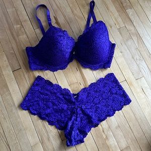 Bra and panty set